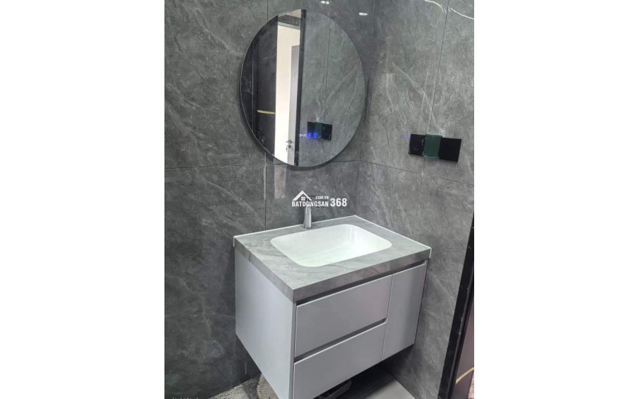 Mình cho thuê nhà mới, hai đường đi, Thái Hà; vỉa hè 92m2* 5T- 30 Tr